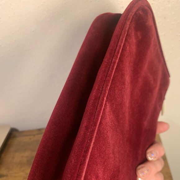 Velvet Gucci Beauty Limited Edition Makeup Bag - Picture 8 of 10